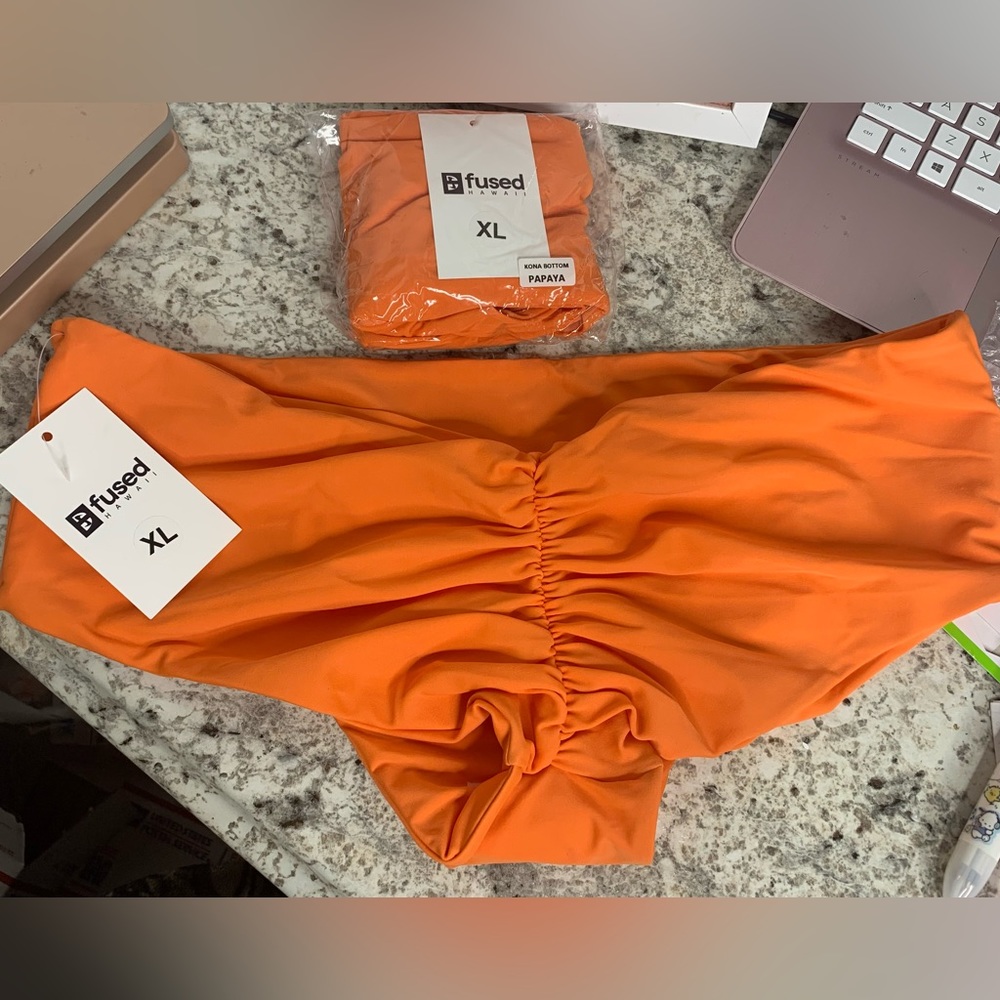 Brand new fused hawaii bikini bottoms